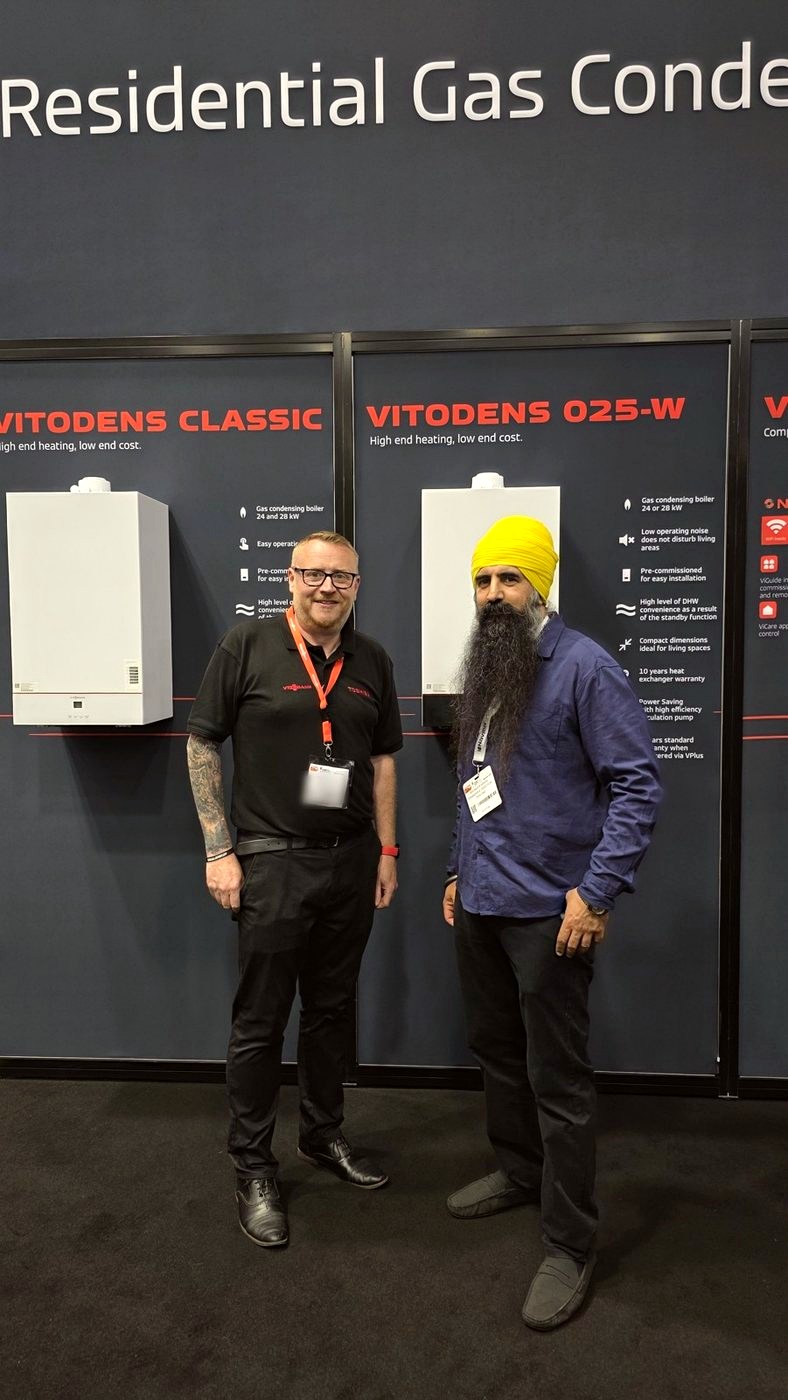 Ravinder Singh discussing the Viessmann Vitodens range at InstallerSHOW 2026
